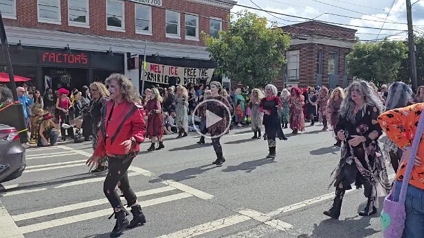 020-20251031-L5P Halloween Parade