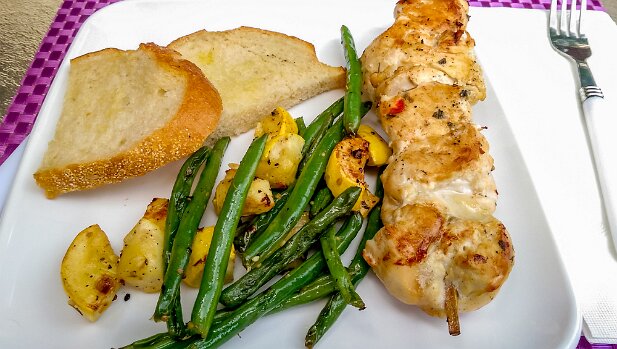 Food 2015 Chicken kabobs, green beans and squash