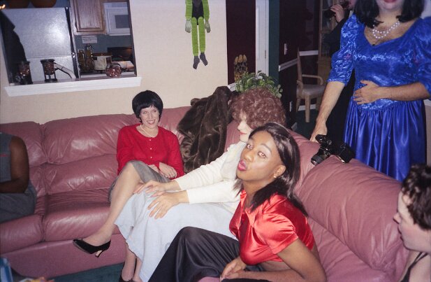 35mm015-halloween drag party-026