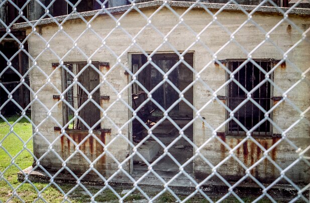 35mm013-ft macon-012 Fort Macon